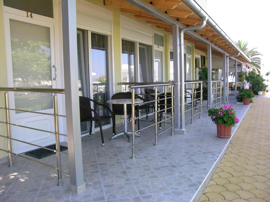 Vournelis Hotel Limenas  Exterior photo
