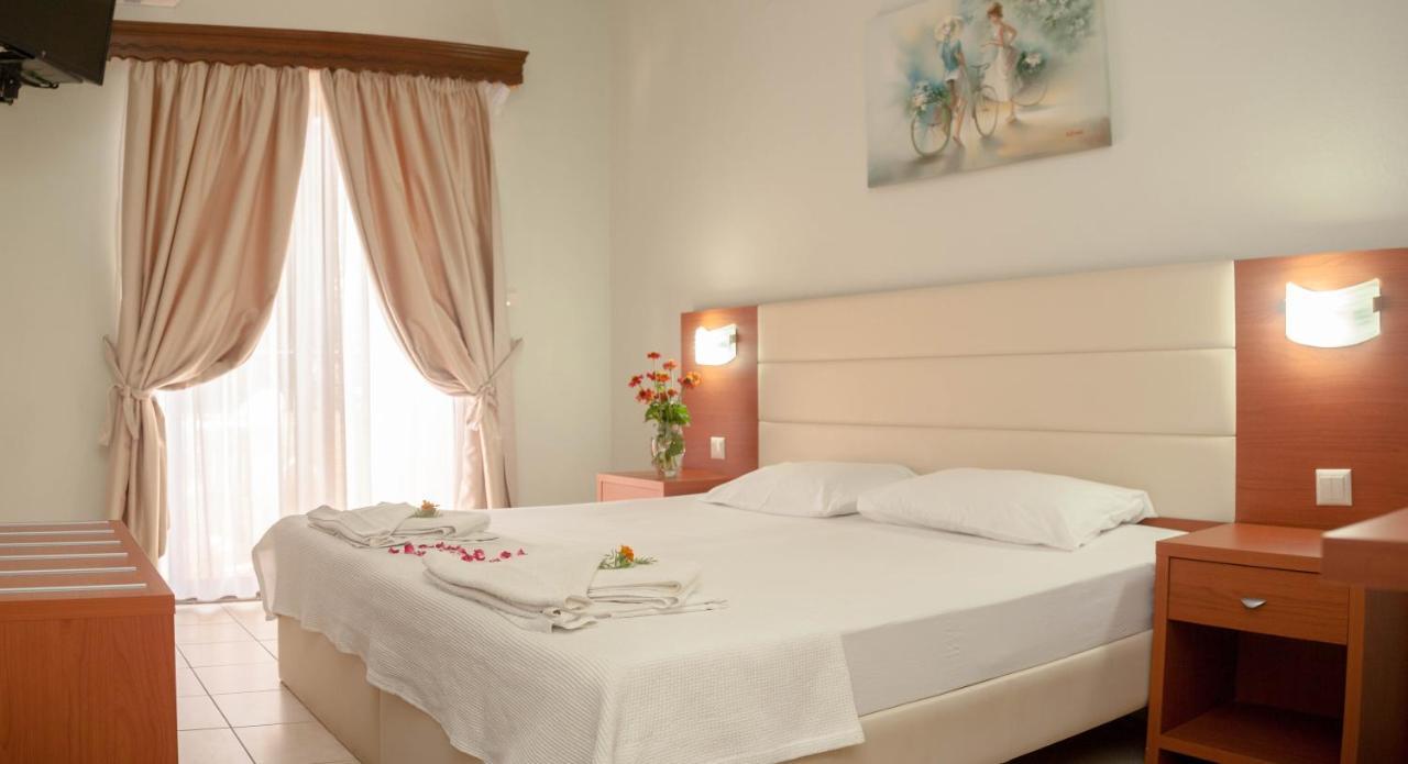 Vournelis Hotel Limenas  Exterior photo