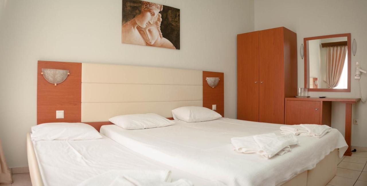 Vournelis Hotel Limenas  Exterior photo